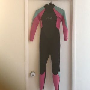 Gently used wetsuit good condition!